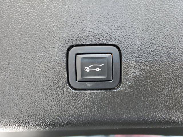 used 2019 Chevrolet Traverse car, priced at $17,500