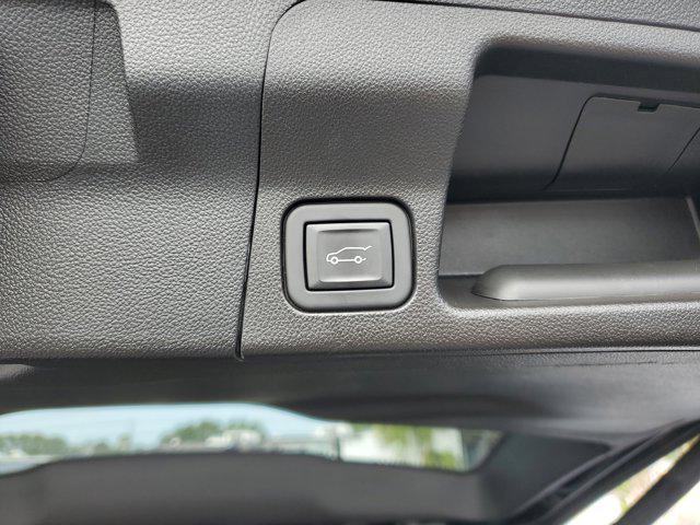 used 2023 GMC Acadia car, priced at $22,333
