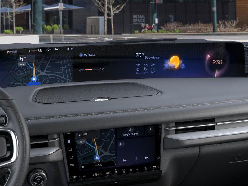 new 2025 Lincoln Navigator car, priced at $105,930