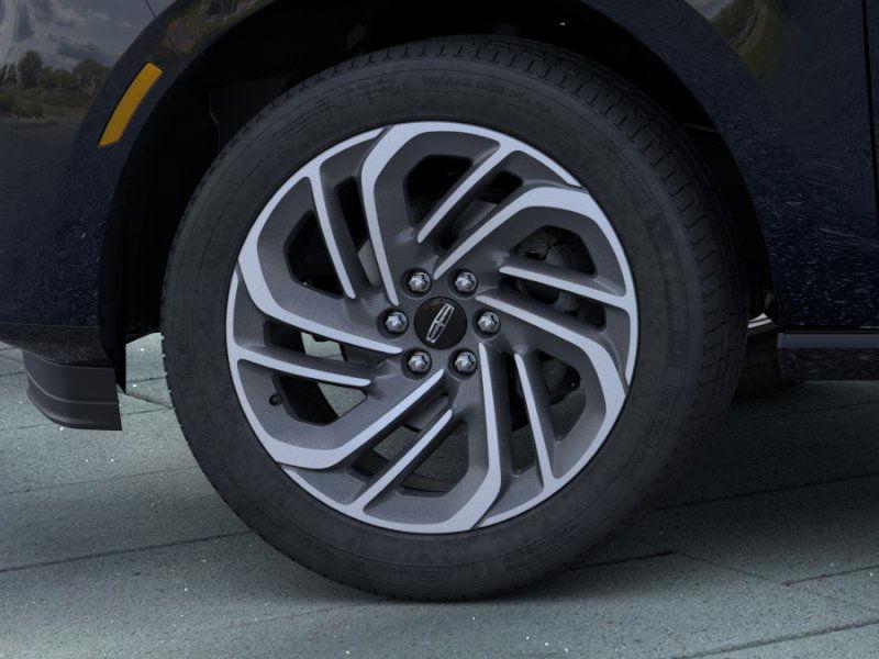 new 2025 Lincoln Navigator car, priced at $105,930