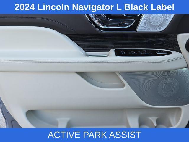 used 2024 Lincoln Navigator car, priced at $84,500