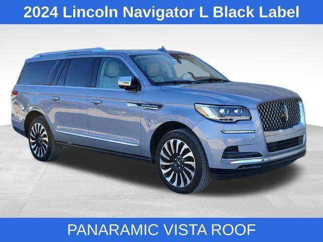 used 2024 Lincoln Navigator car, priced at $84,500