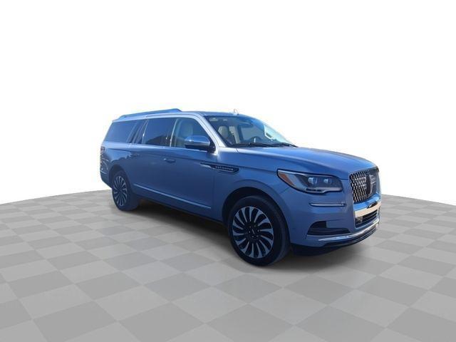 used 2024 Lincoln Navigator car, priced at $84,500