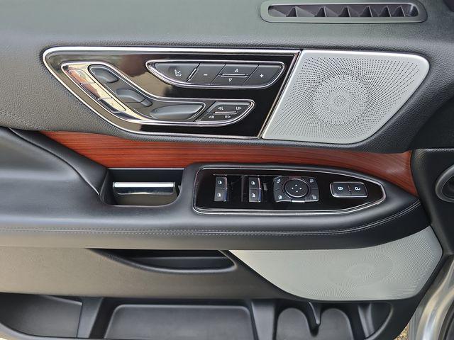 used 2021 Lincoln Navigator car, priced at $43,108