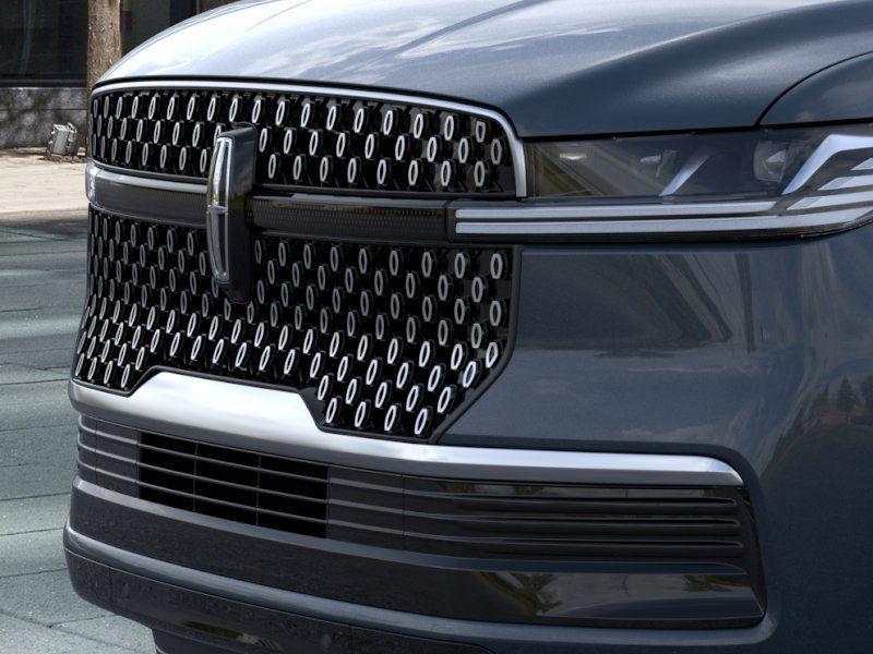 new 2025 Lincoln Navigator car, priced at $105,925
