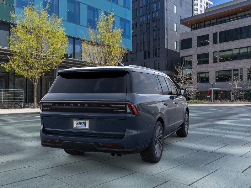 new 2025 Lincoln Navigator car, priced at $105,925