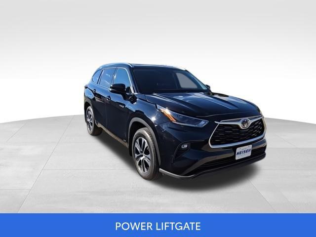 used 2021 Toyota Highlander Hybrid car, priced at $35,818