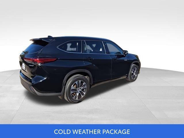 used 2021 Toyota Highlander Hybrid car, priced at $35,818
