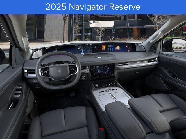 new 2025 Lincoln Navigator car, priced at $102,940