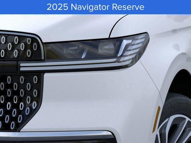 new 2025 Lincoln Navigator car, priced at $102,940