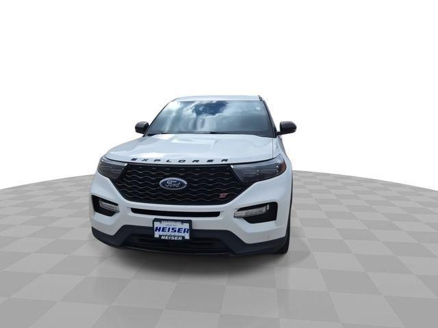 used 2022 Ford Explorer car, priced at $35,000
