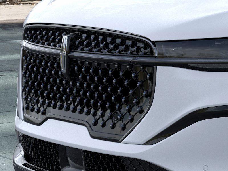 new 2025 Lincoln Nautilus car, priced at $59,215