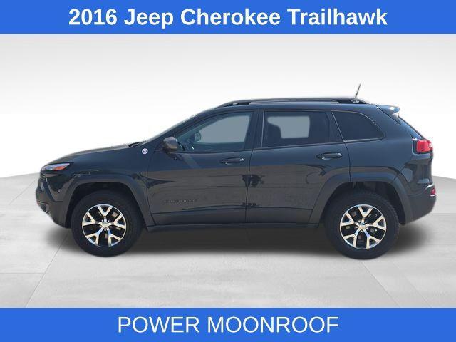 used 2016 Jeep Cherokee car, priced at $5,999