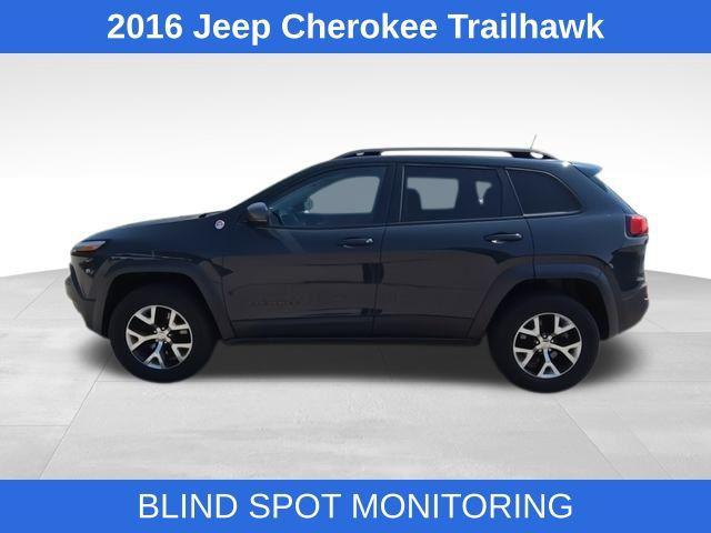 used 2016 Jeep Cherokee car, priced at $5,999