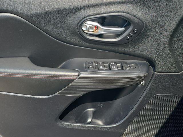 used 2016 Jeep Cherokee car, priced at $9,488
