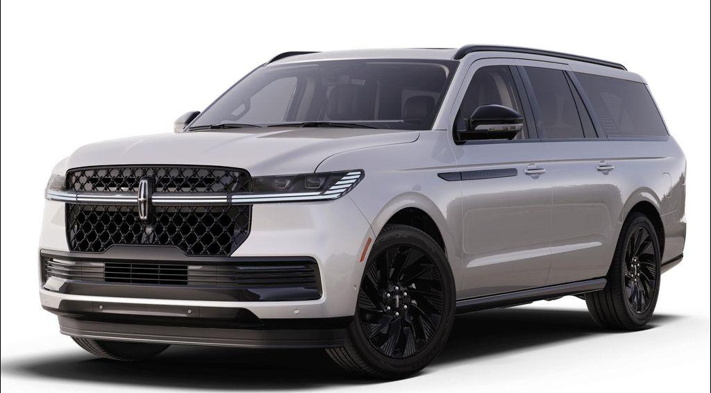 new 2025 Lincoln Navigator car, priced at $105,580