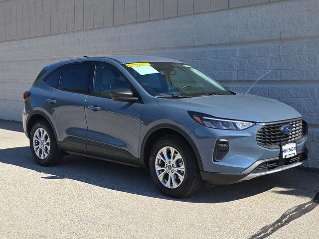 used 2025 Ford Escape car, priced at $30,574