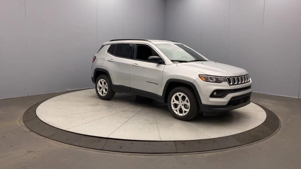 new 2024 Jeep Compass car, priced at $31,535