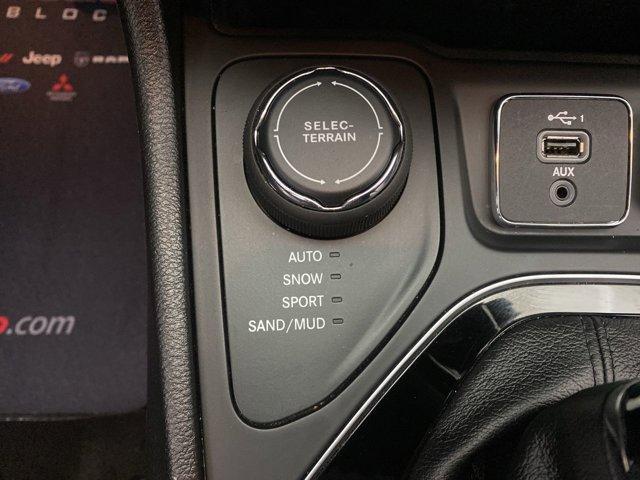 used 2020 Jeep Cherokee car, priced at $17,995