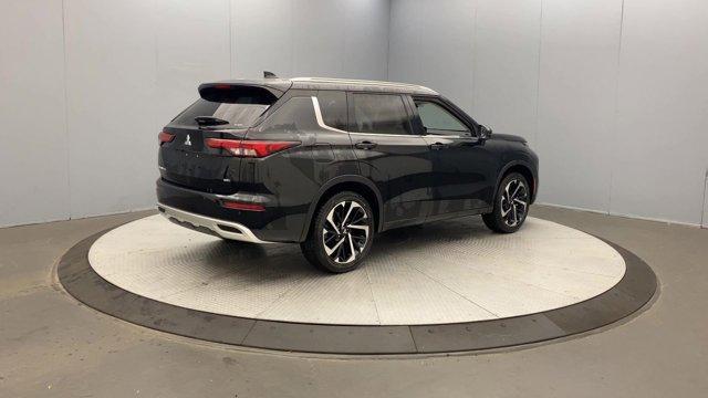 new 2024 Mitsubishi Outlander car, priced at $42,065