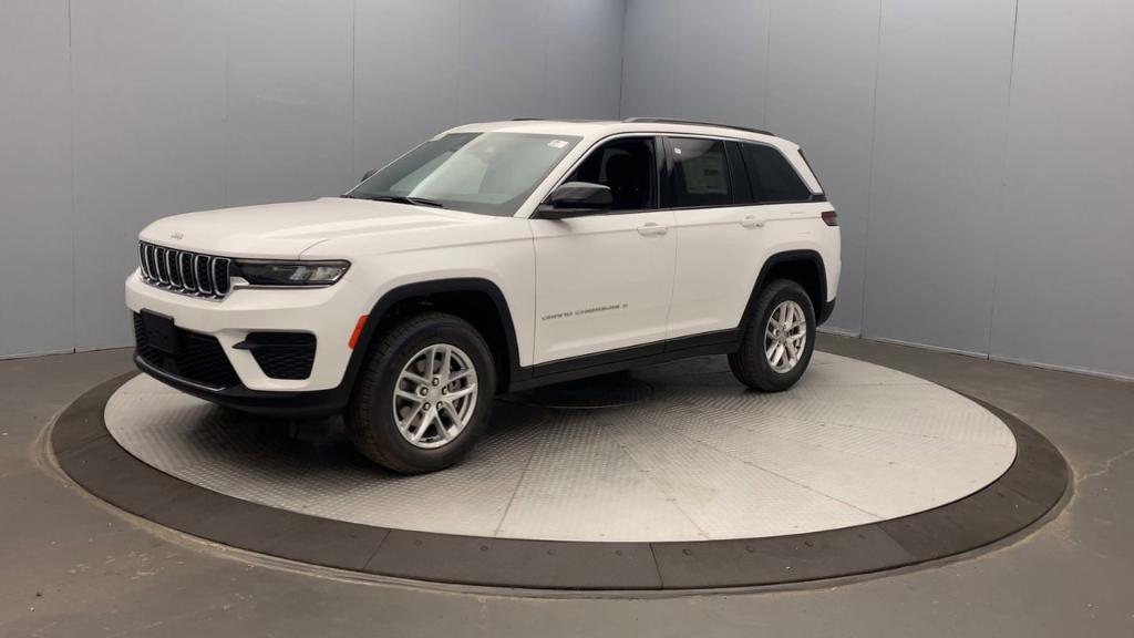 new 2025 Jeep Grand Cherokee car, priced at $41,325