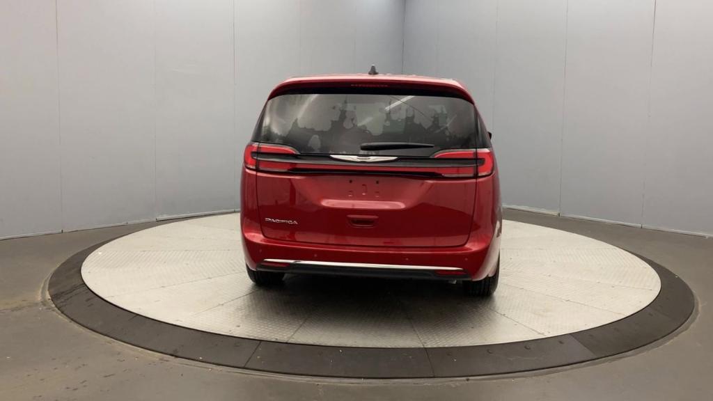 new 2025 Chrysler Pacifica car, priced at $43,140