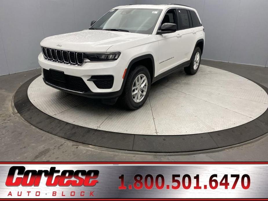 new 2025 Jeep Grand Cherokee car, priced at $40,875