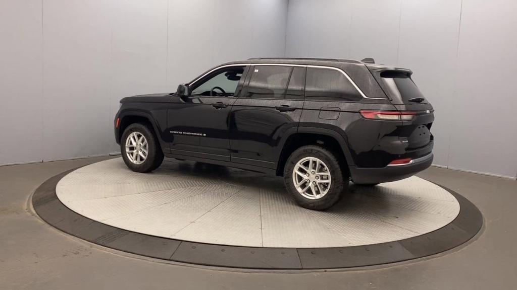 new 2025 Jeep Grand Cherokee car, priced at $42,470