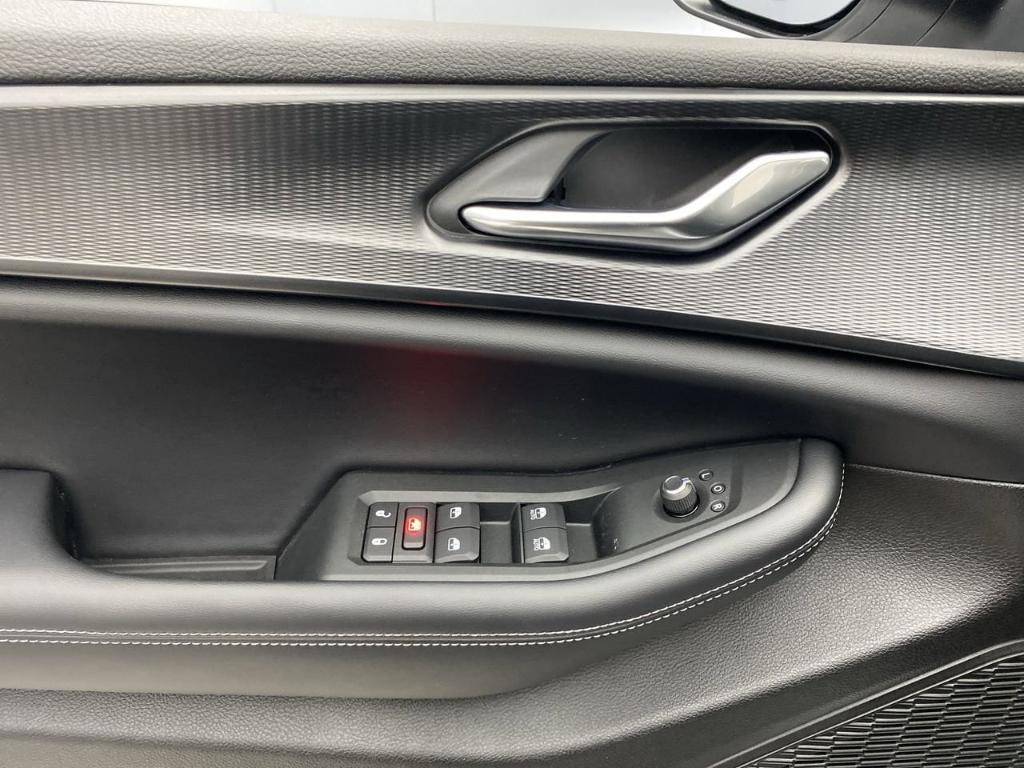 new 2025 Jeep Grand Cherokee car, priced at $36,249