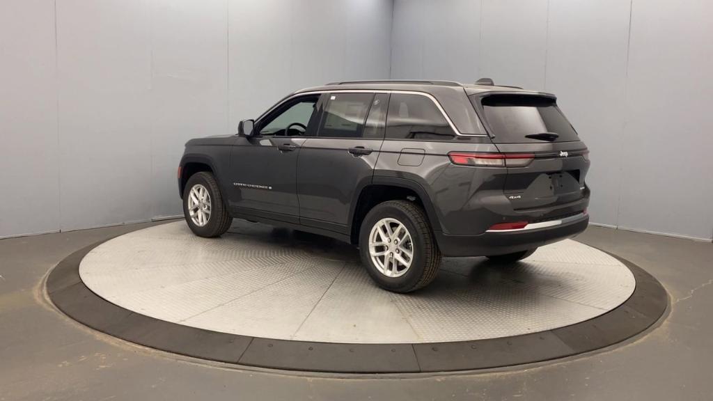 new 2025 Jeep Grand Cherokee car, priced at $41,920
