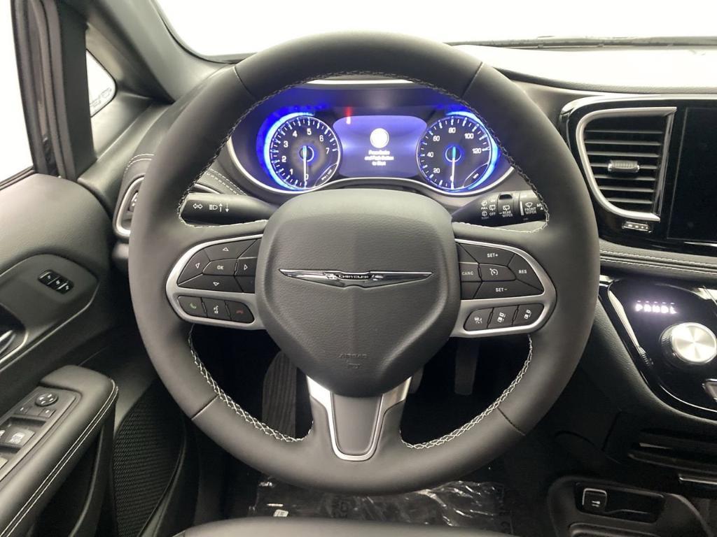 new 2026 Chrysler Pacifica car, priced at $45,390