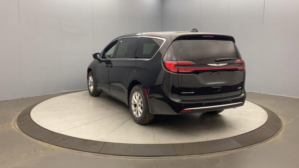 new 2026 Chrysler Pacifica car, priced at $45,390