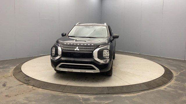 new 2025 Mitsubishi Outlander car, priced at $50,150