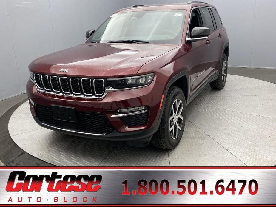 new 2025 Jeep Grand Cherokee car, priced at $45,795