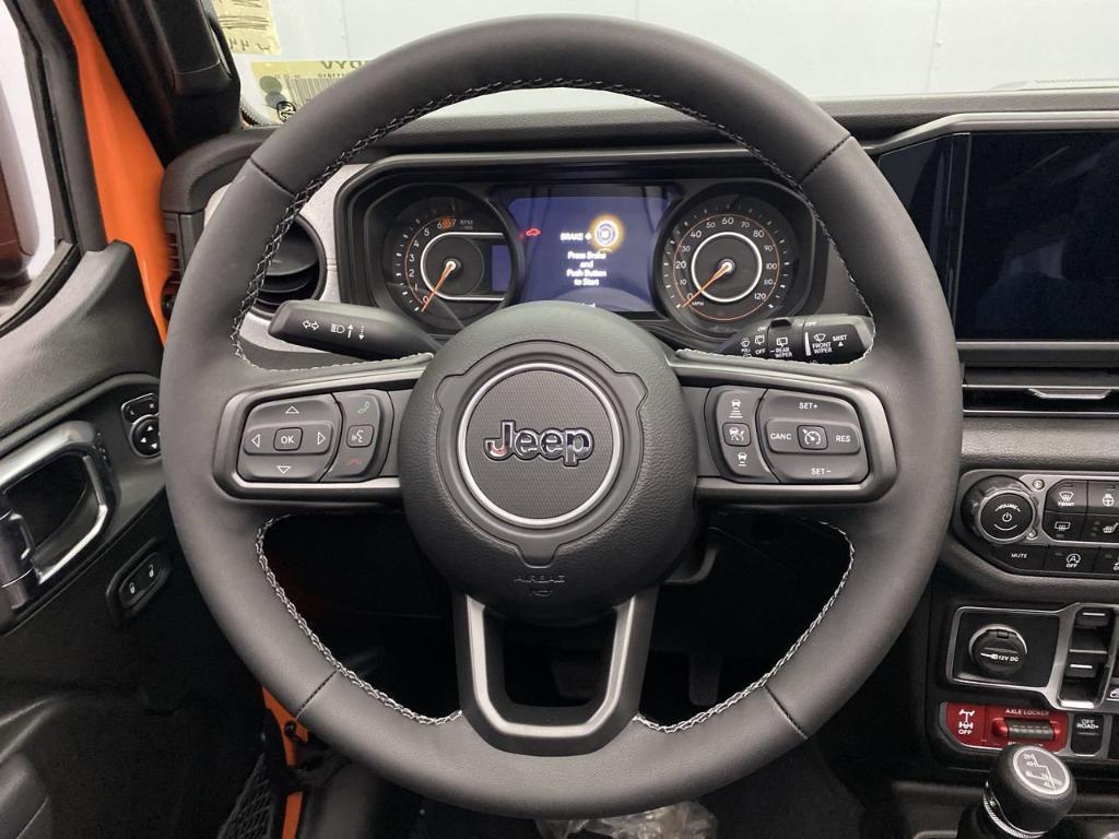 new 2025 Jeep Wrangler car, priced at $55,550