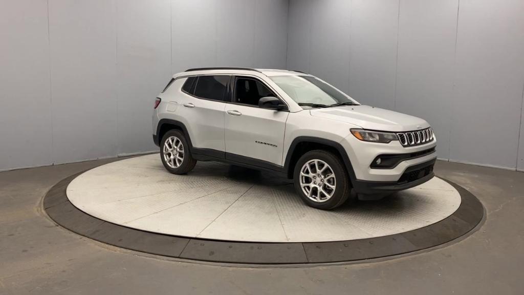 new 2024 Jeep Compass car, priced at $33,585