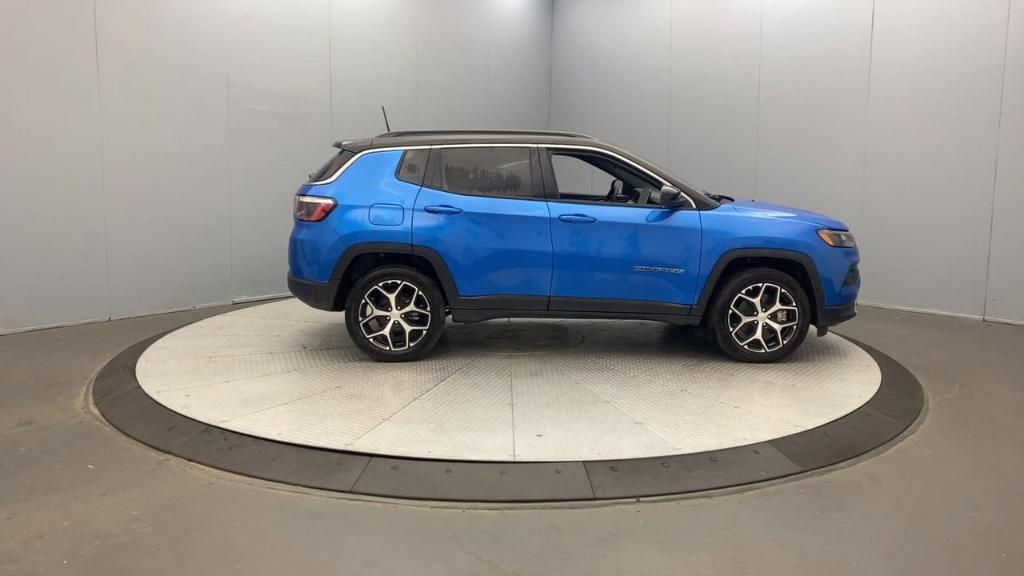 new 2024 Jeep Compass car, priced at $30,435