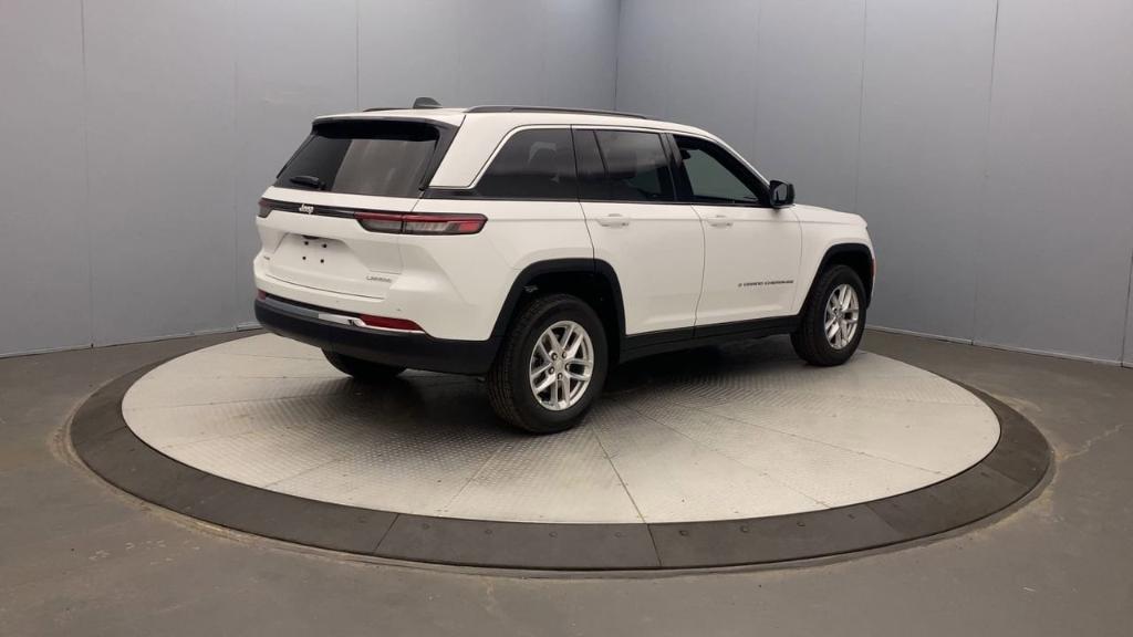new 2025 Jeep Grand Cherokee car, priced at $41,177