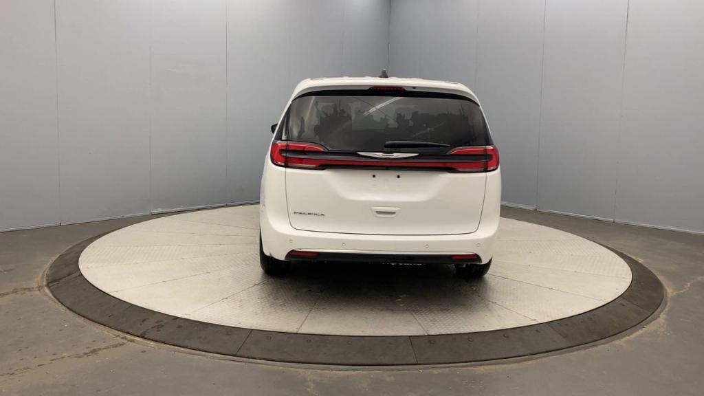 new 2025 Chrysler Pacifica car, priced at $41,752