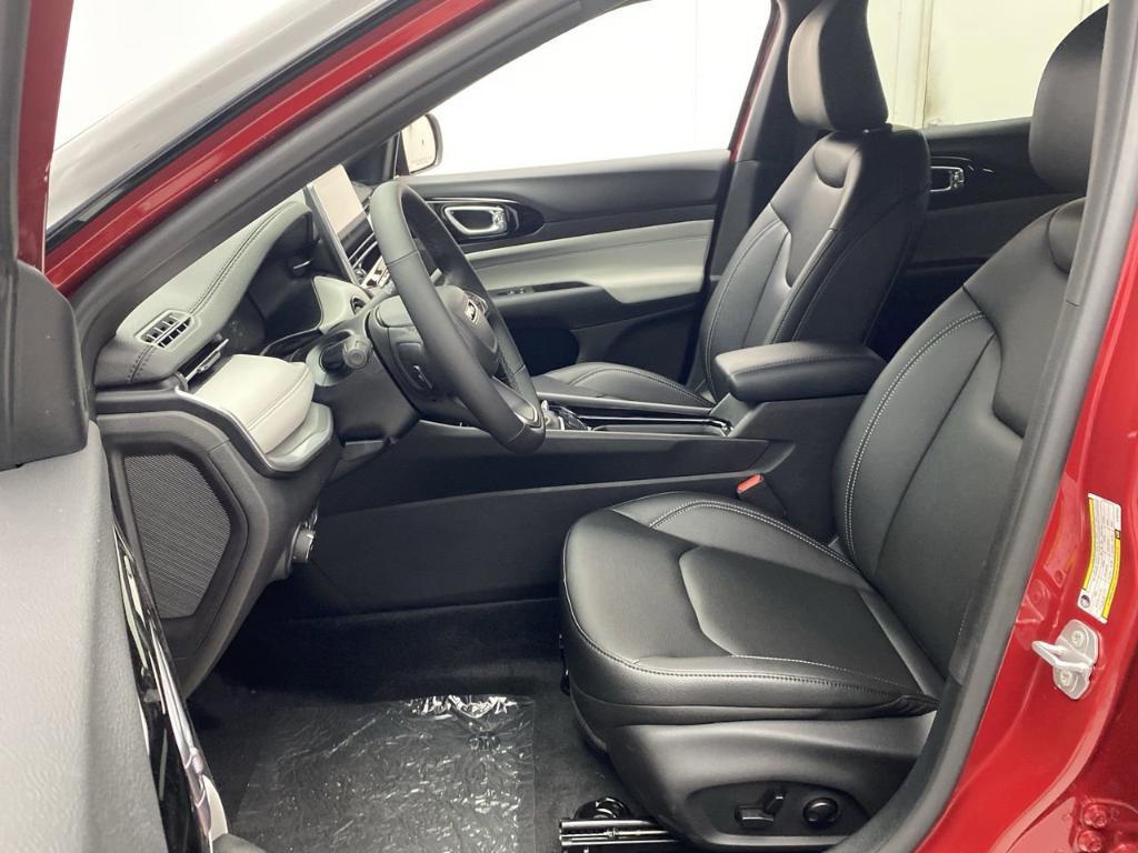 new 2025 Jeep Compass car, priced at $32,585