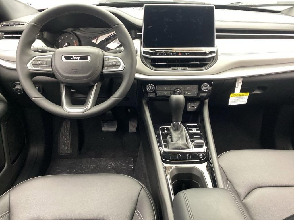 new 2025 Jeep Compass car, priced at $32,585