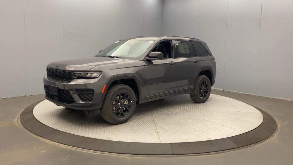 new 2025 Jeep Grand Cherokee car, priced at $44,480