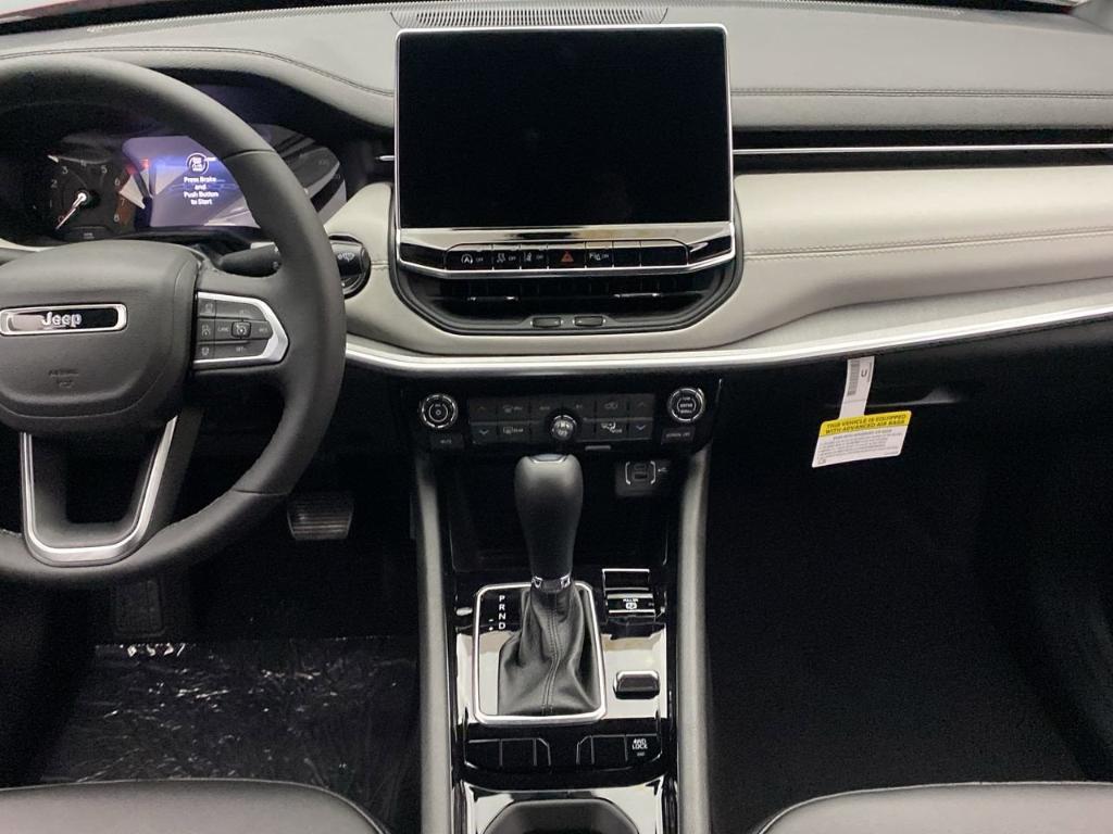 new 2025 Jeep Compass car, priced at $33,585