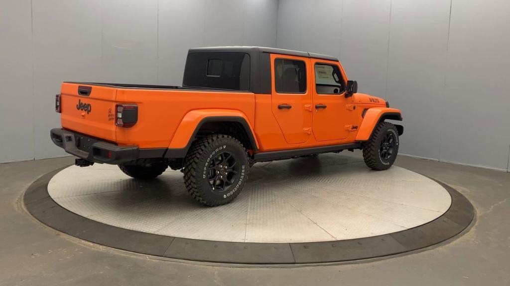 new 2025 Jeep Gladiator car, priced at $51,780