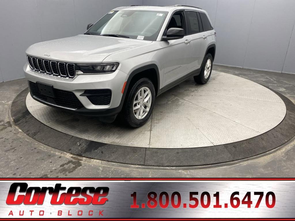 new 2025 Jeep Grand Cherokee car, priced at $39,072