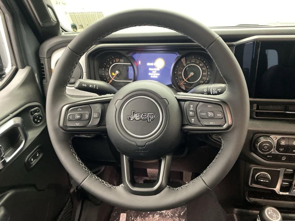 new 2025 Jeep Gladiator car, priced at $50,045