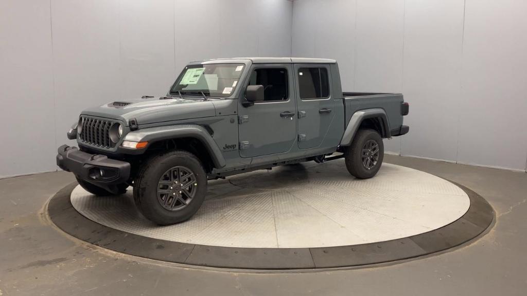 new 2025 Jeep Gladiator car, priced at $50,045
