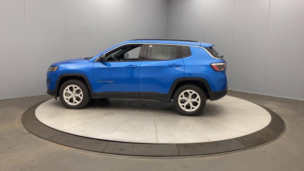 new 2024 Jeep Compass car, priced at $28,860