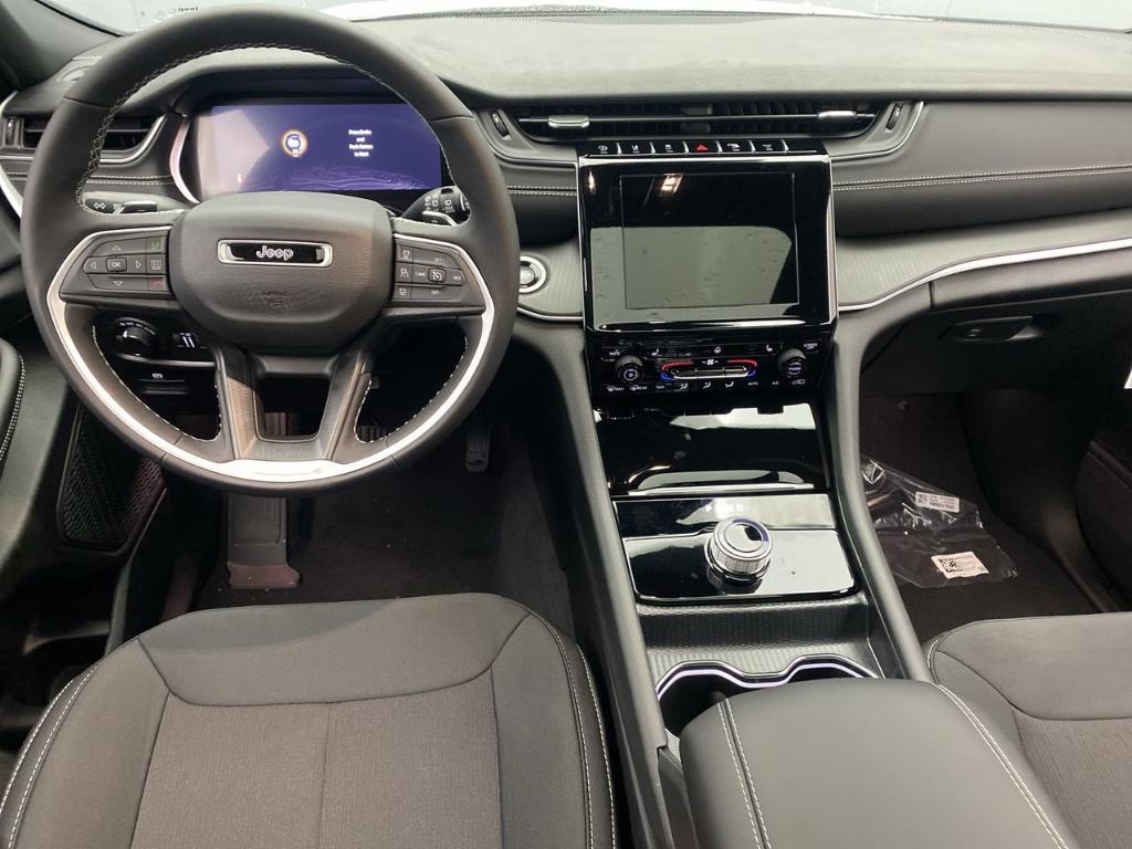new 2025 Jeep Grand Cherokee L car, priced at $42,834