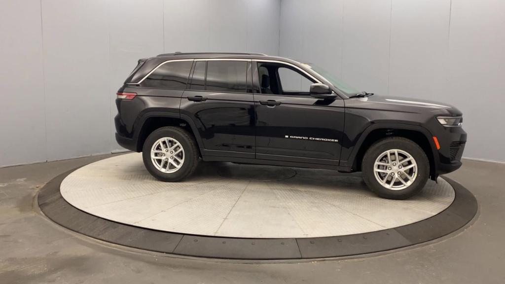 new 2025 Jeep Grand Cherokee car, priced at $41,470